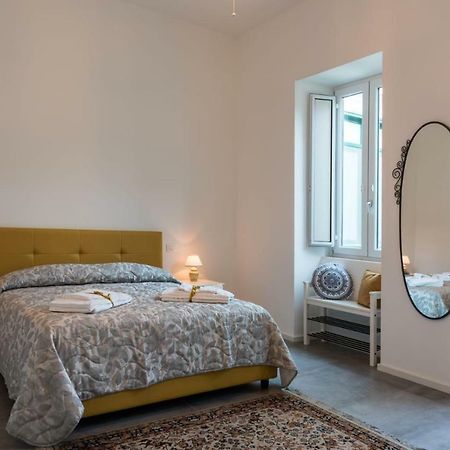 Nonna Vittoria Apartment Salerno Kültér fotó