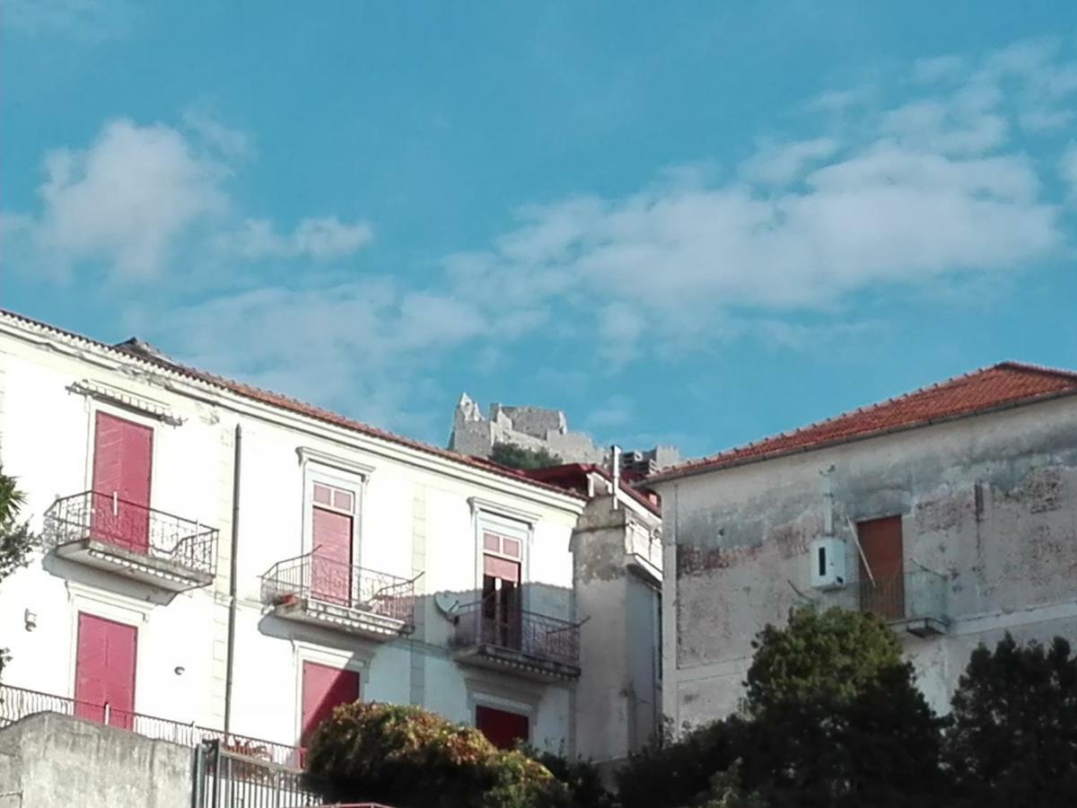 Nonna Vittoria Apartment Salerno Kültér fotó