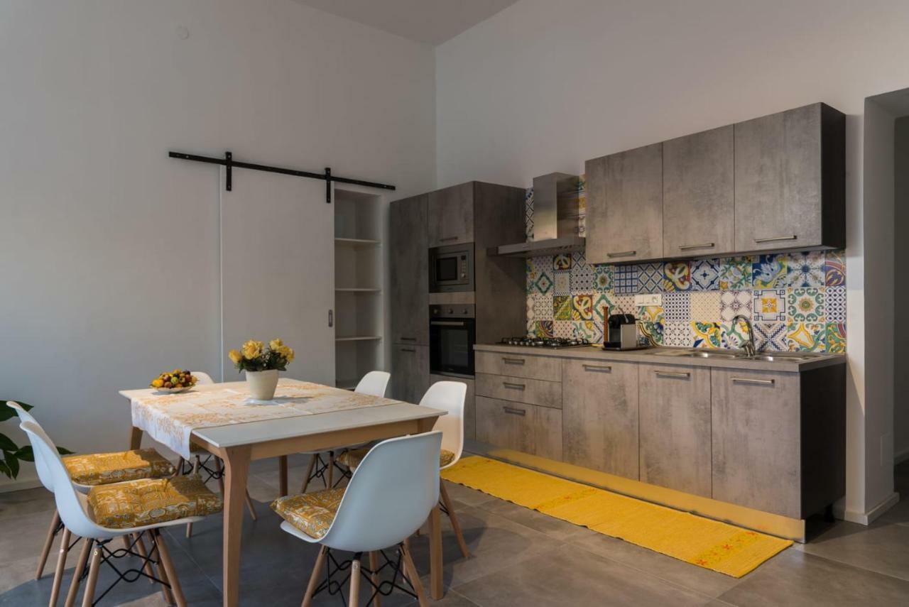Nonna Vittoria Apartment Salerno Kültér fotó