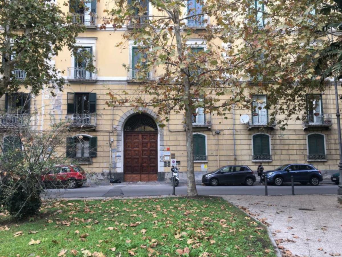 Nonna Vittoria Apartment Salerno Kültér fotó