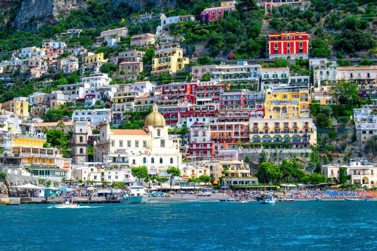 Nonna Vittoria Apartment Salerno Kültér fotó