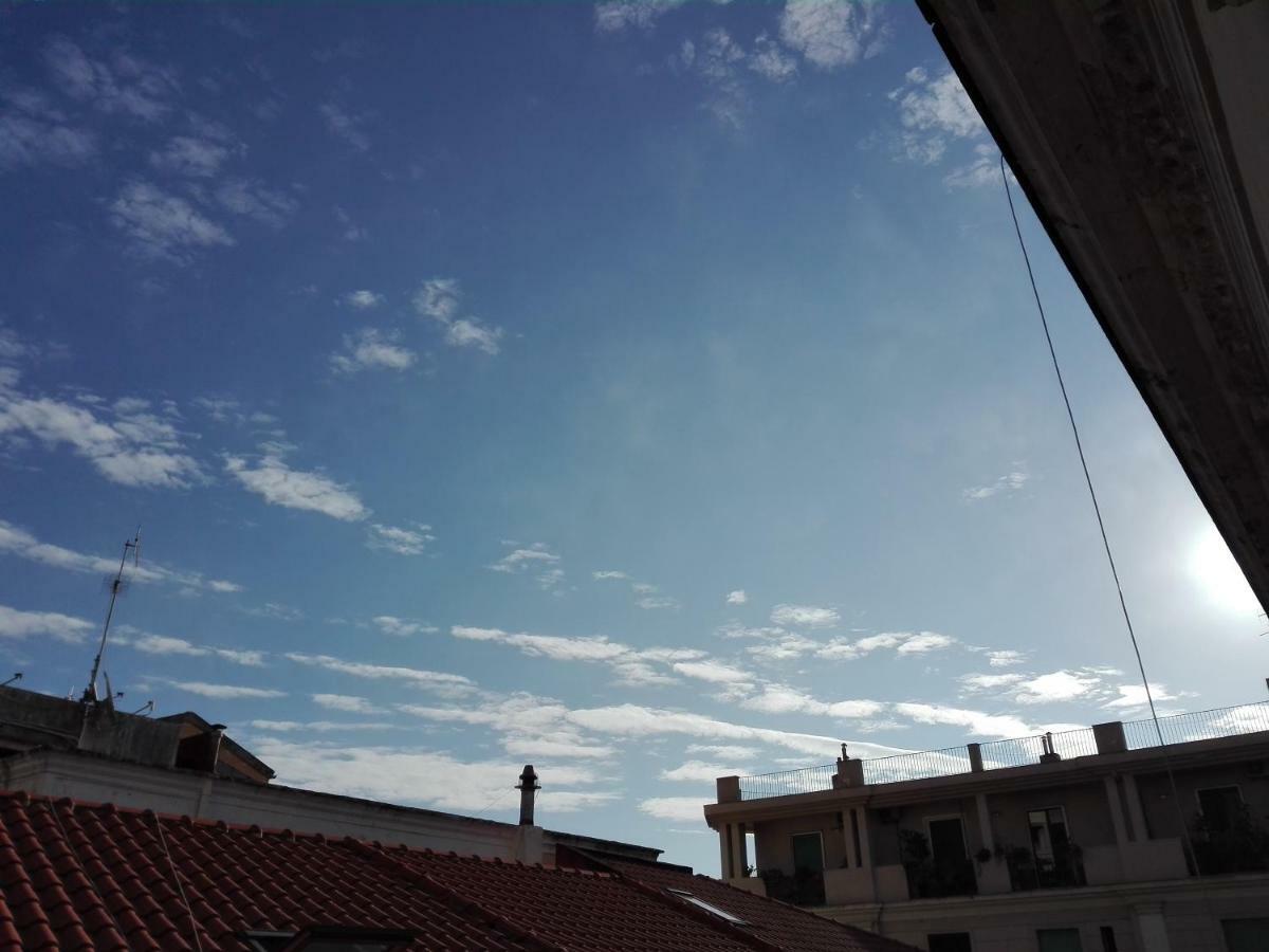 Nonna Vittoria Apartment Salerno Kültér fotó